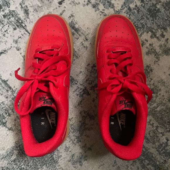 Red Air Force Ones - like new condition, men’s size 7 - Picture 3 of 5
